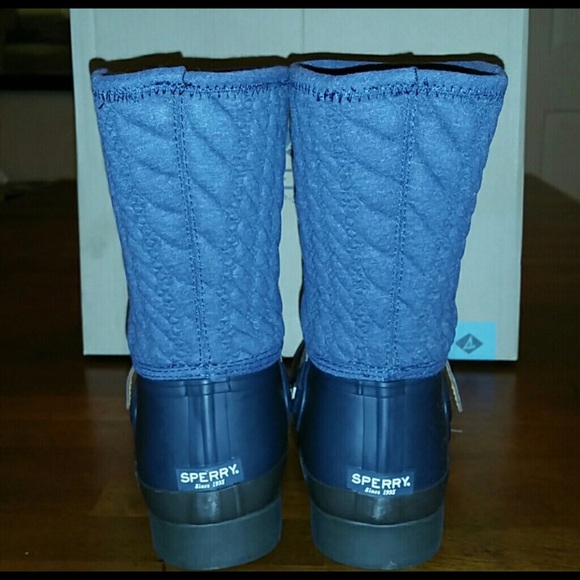 Women’s sperry boots - Picture 3 of 3